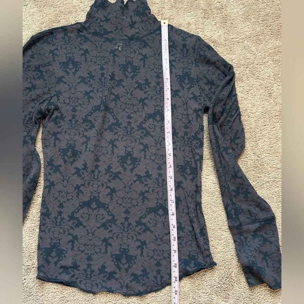 Free People Turtle Neck - Picture 3 of 7